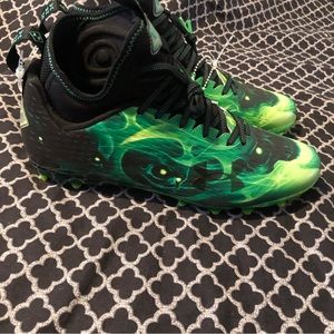 UNDER ARMOUR Locked Down Men’s Football Cleats Shoes Sz 12 Green Black Skulls.